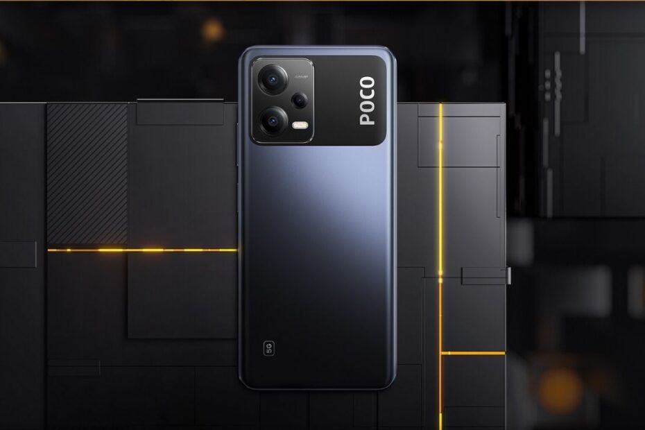 Novo Xiaomi POCO X5 5G em um background tecnológico
